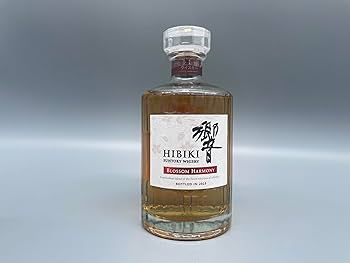 サントリーウイスキー響 BLOSSOM HARMONY 2025 [700ml] Suntory Hibiki Blossom Harmony 2025 Limited Edition